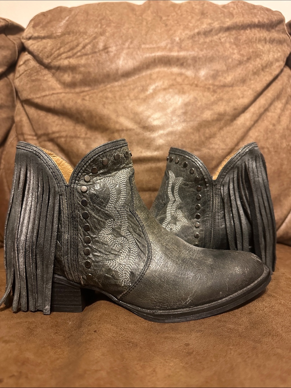 Stirling River Fringe Ankle Booties in Gray